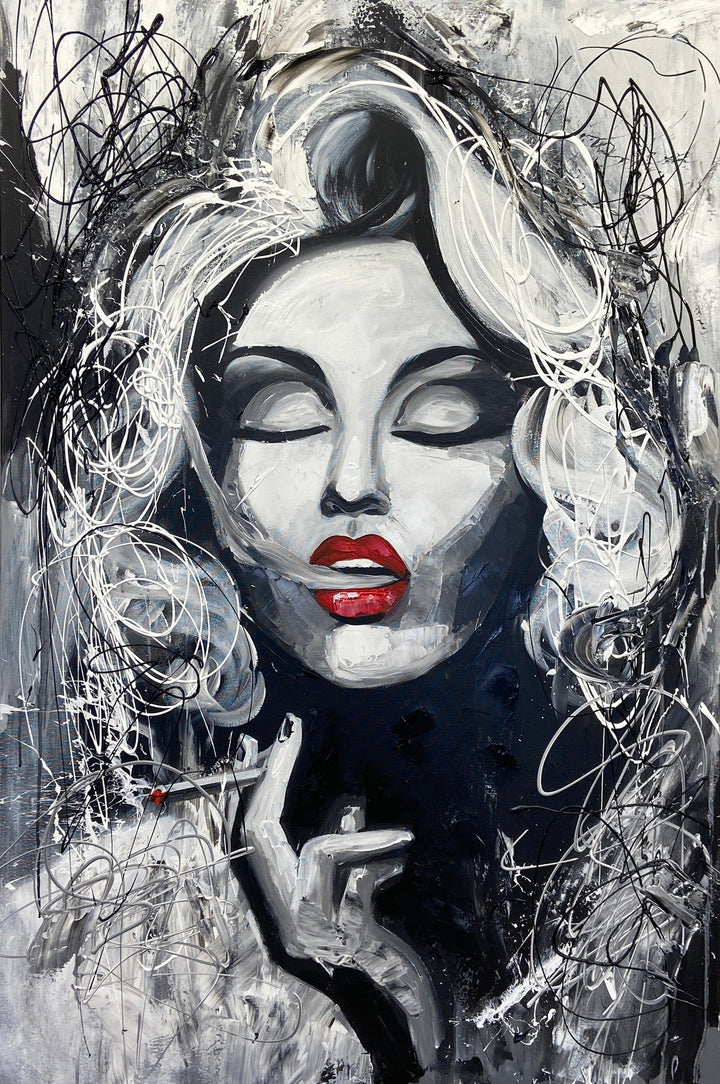 GLAMOUR IN MONOCHROME