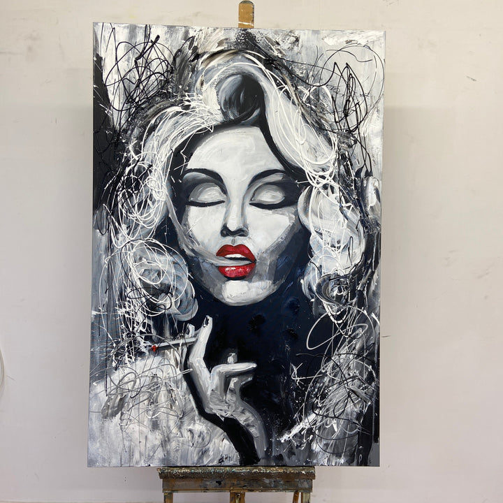 GLAMOUR IN MONOCHROME