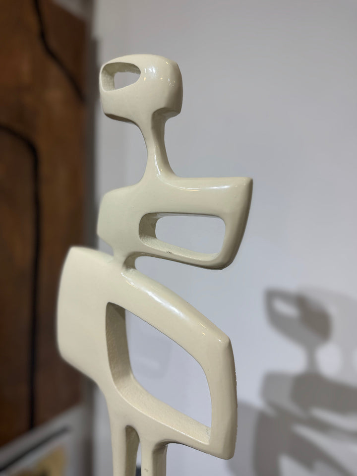 ECHO OF SPACE 22.8"x7.1"x3.9"