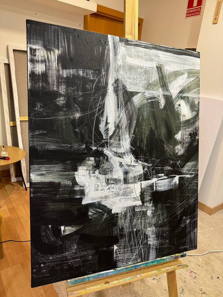 BLACK AND WHITE DYNAMIC 39.4"x31.5"