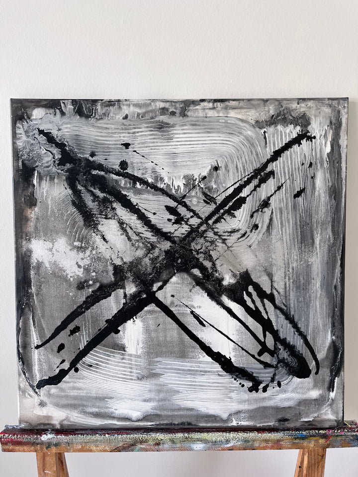 MONOCHROME IMPACT 26"x26"