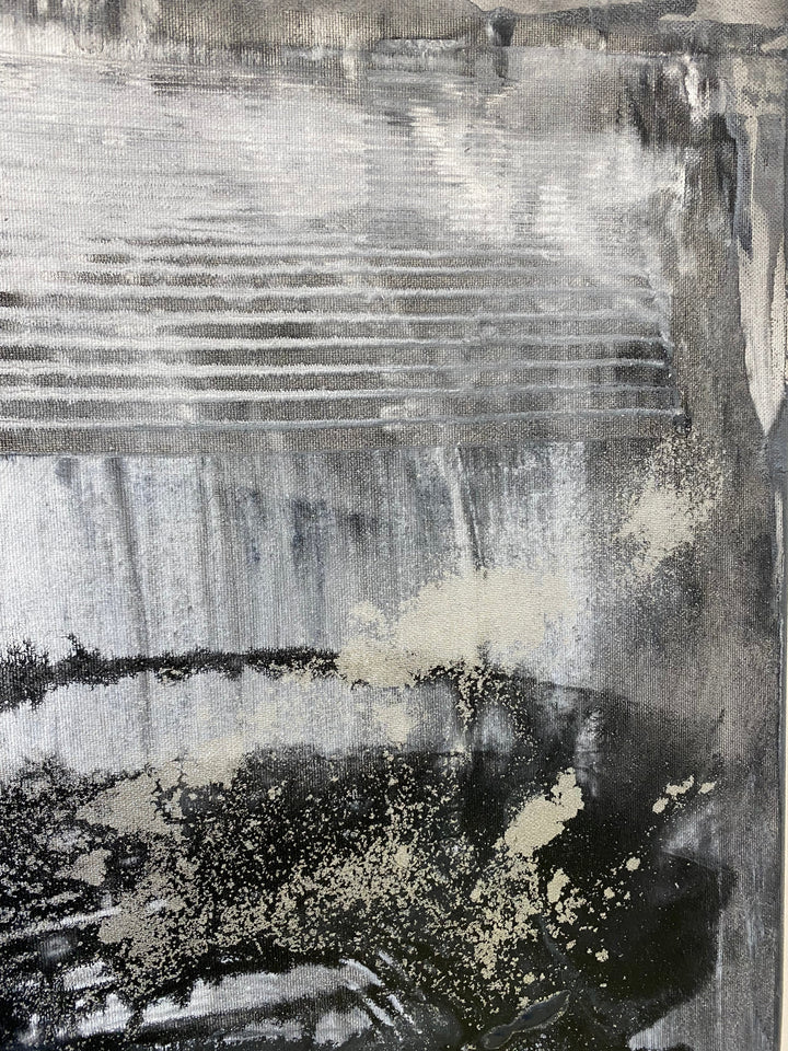 IMMOVABLE OBSTACLE 26"x26"